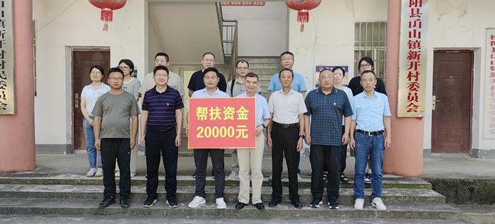 103402-708807.jpg 02.jpg